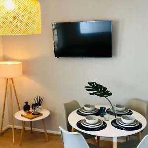 One-bedroom Near Mathematical Bridge By Belvilla Apartment