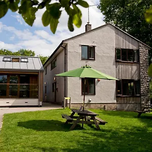 Yha Hostel Malham