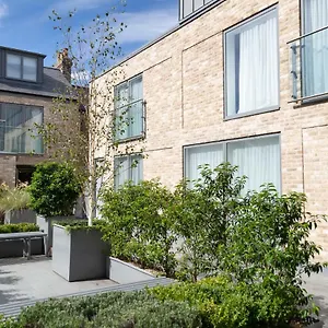  Daire Citystay - Midsummer Mews